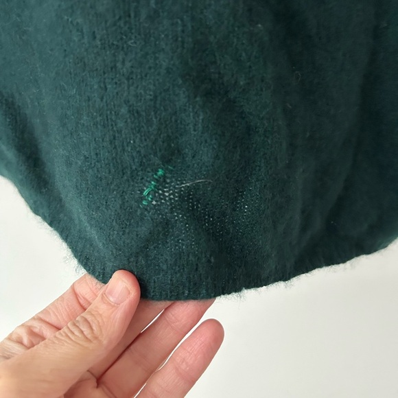 Iris Singer green cashmere turtleneck sweater - Picture 4 of 12